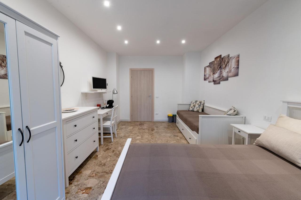 Апартаменты Casa Rosa Beige E Blu Рим Экстерьер фото