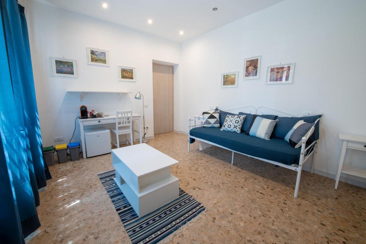 Апартаменты Casa Rosa Beige E Blu Рим Экстерьер фото