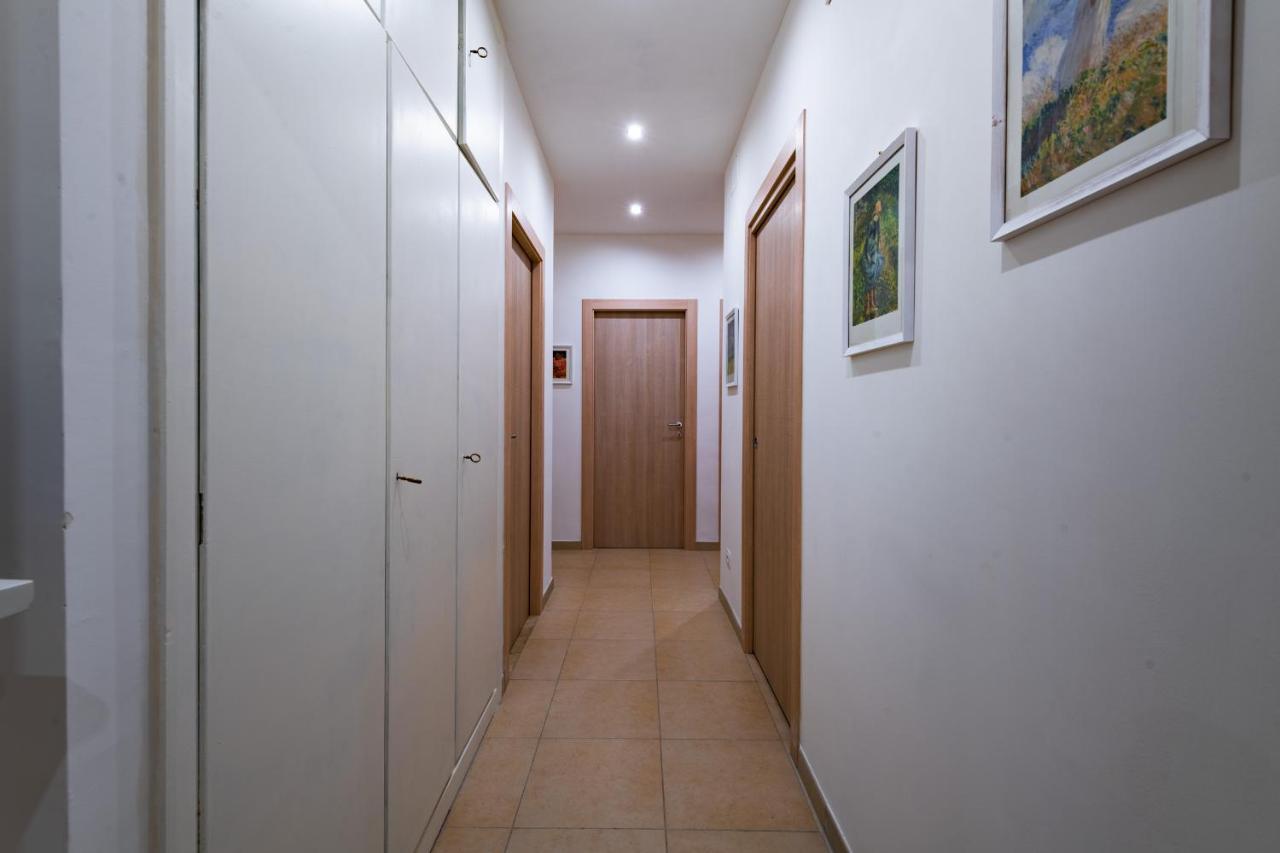 Апартаменты Casa Rosa Beige E Blu Рим Экстерьер фото